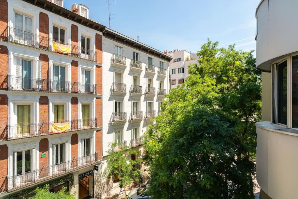 Studio Located In Puerta De Alcala - 2 Madrid Luaran gambar